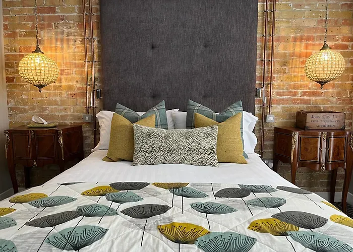 Rooms At Number One