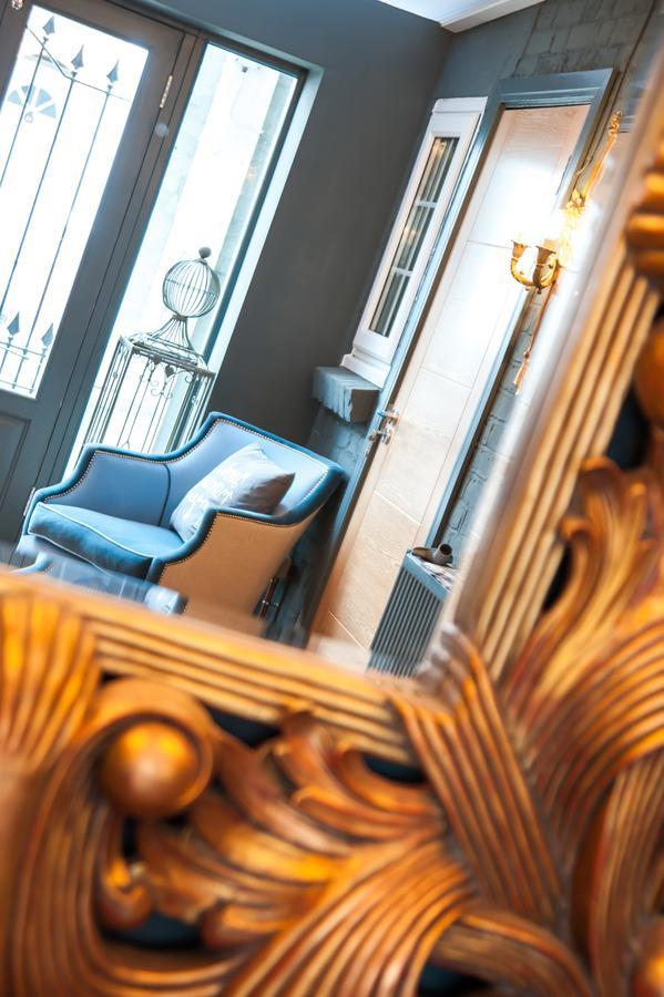 Couette-café At Number One 3*